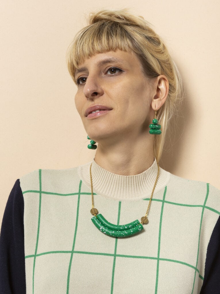 Smiling Petra necklace | Red 23 Smiling Petra necklace | green