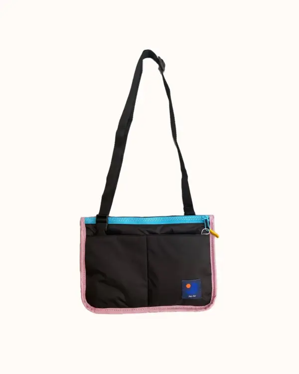 Hikaru shoulder bag | Carnelian 10 Candy Bag | Black pink