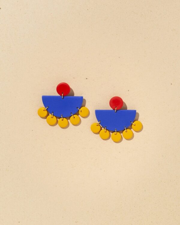 Jona Medium Bag | Light Almond - Olive 7 Fantasia | Blu cloves earrings
