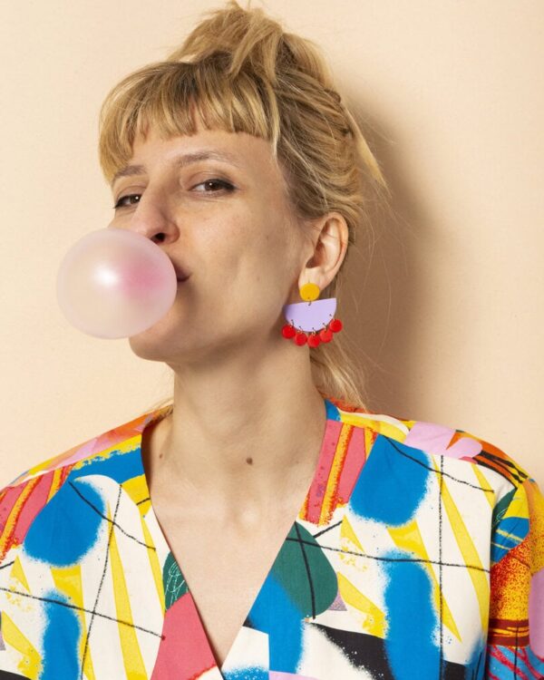 Jona Medium Bag | Light Almond - Olive 4 Fantasia | Lilac cloves earrings