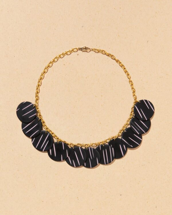 Orbit | black Necklace