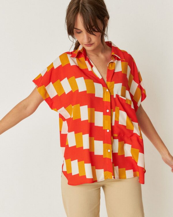 Candle Holder 12 Uma shirt