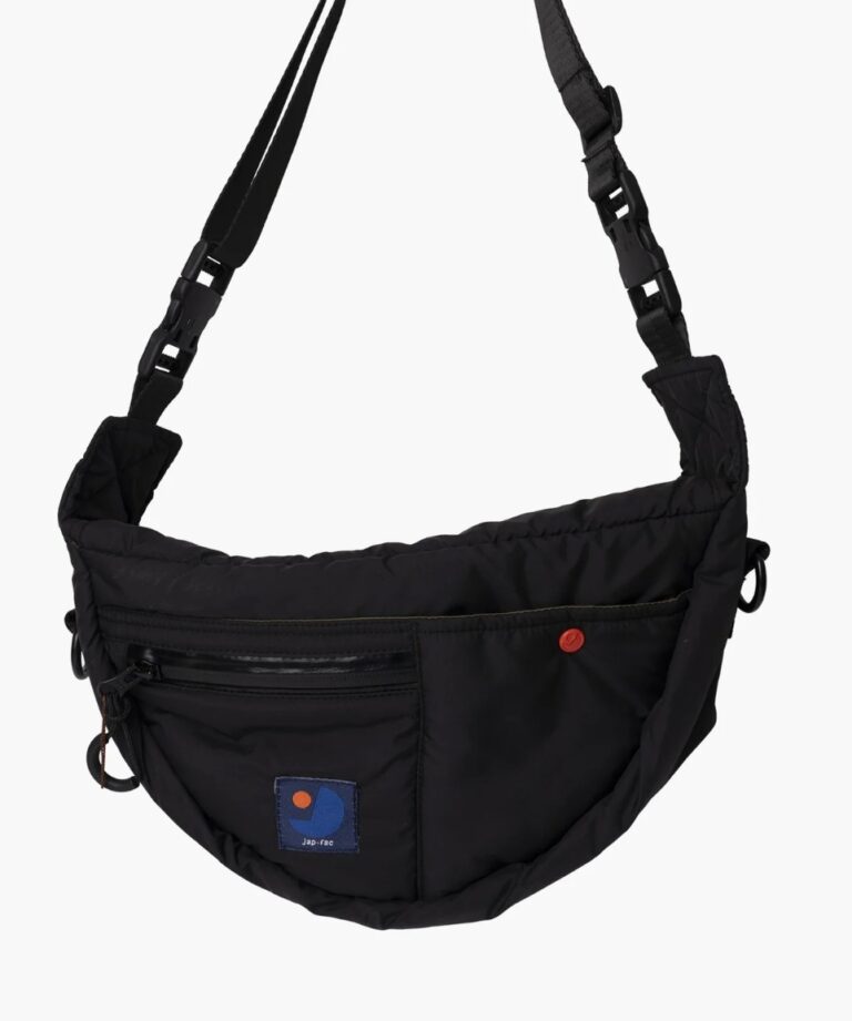 Mini candy bag | Poke cream and red 17 Half Moon Bag | Black