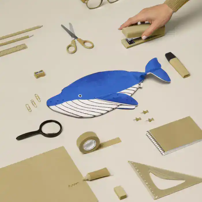 Mini candy bag | Poke cream and red 6 Minke Whale | Case